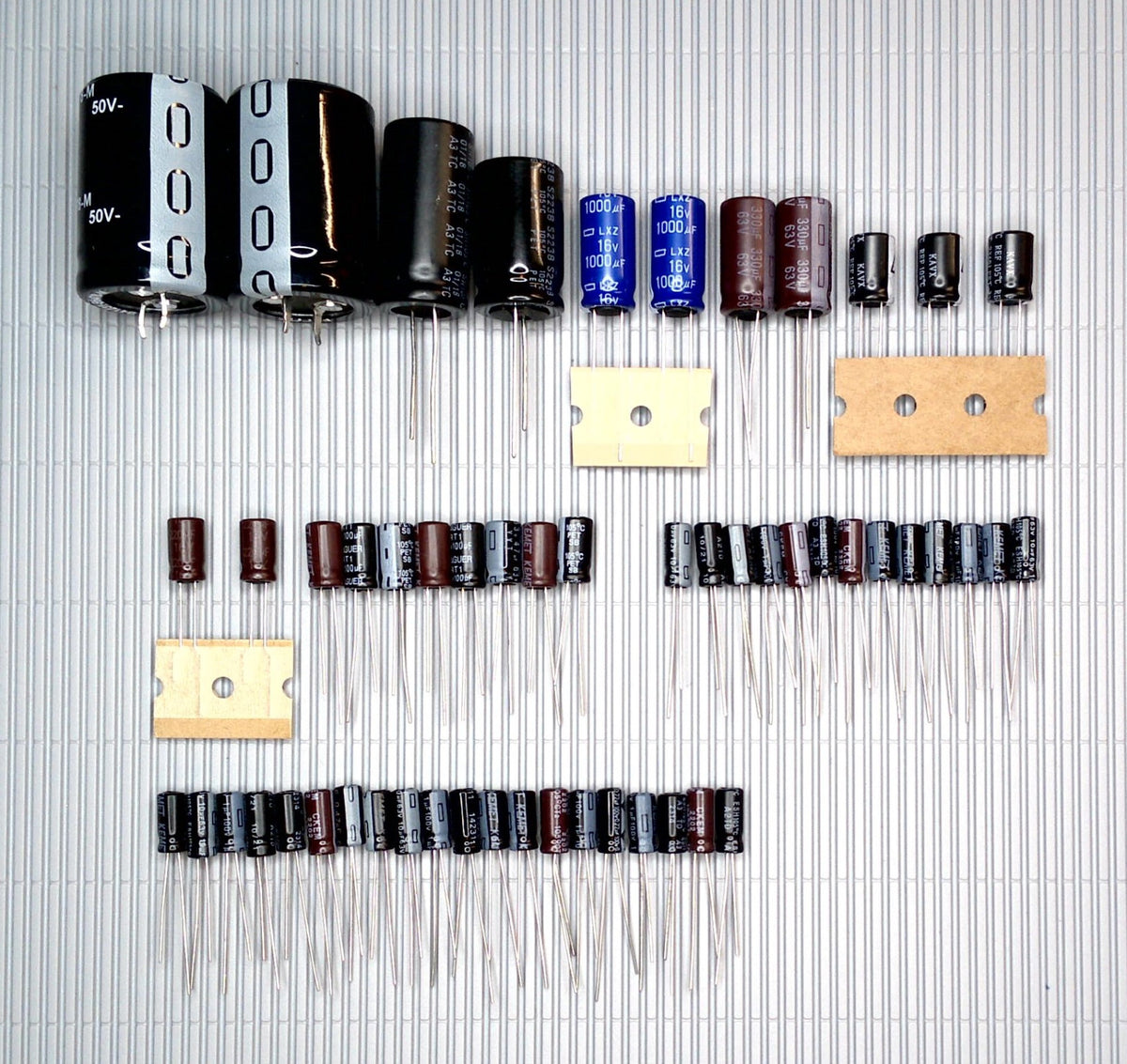 NAD 7020e 7220PE Elektrolyt-Kondensator-Elko-Set QUALITÄT WÄHLBAR recap repair